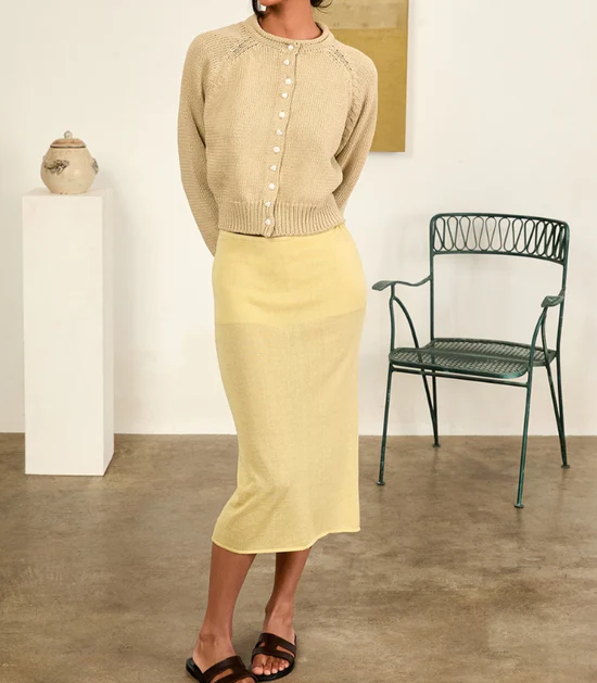 Women’s Solid Light Yellow Fitted Midi Pencil Skirt