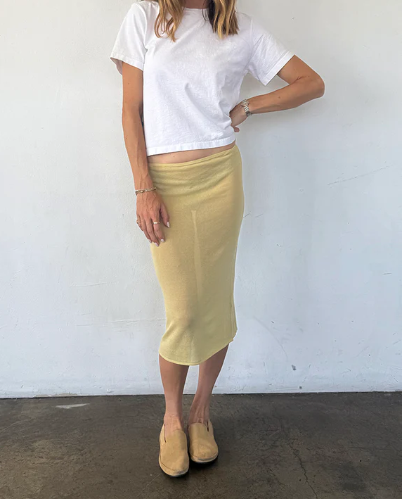 Women’s Solid Light Yellow Fitted Midi Pencil Skirt