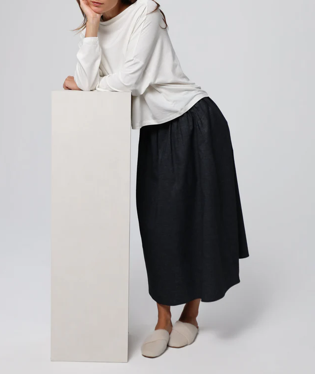 Women’s Elastic Waist Pleated Hemp Blend Flowing Maxi Skirt